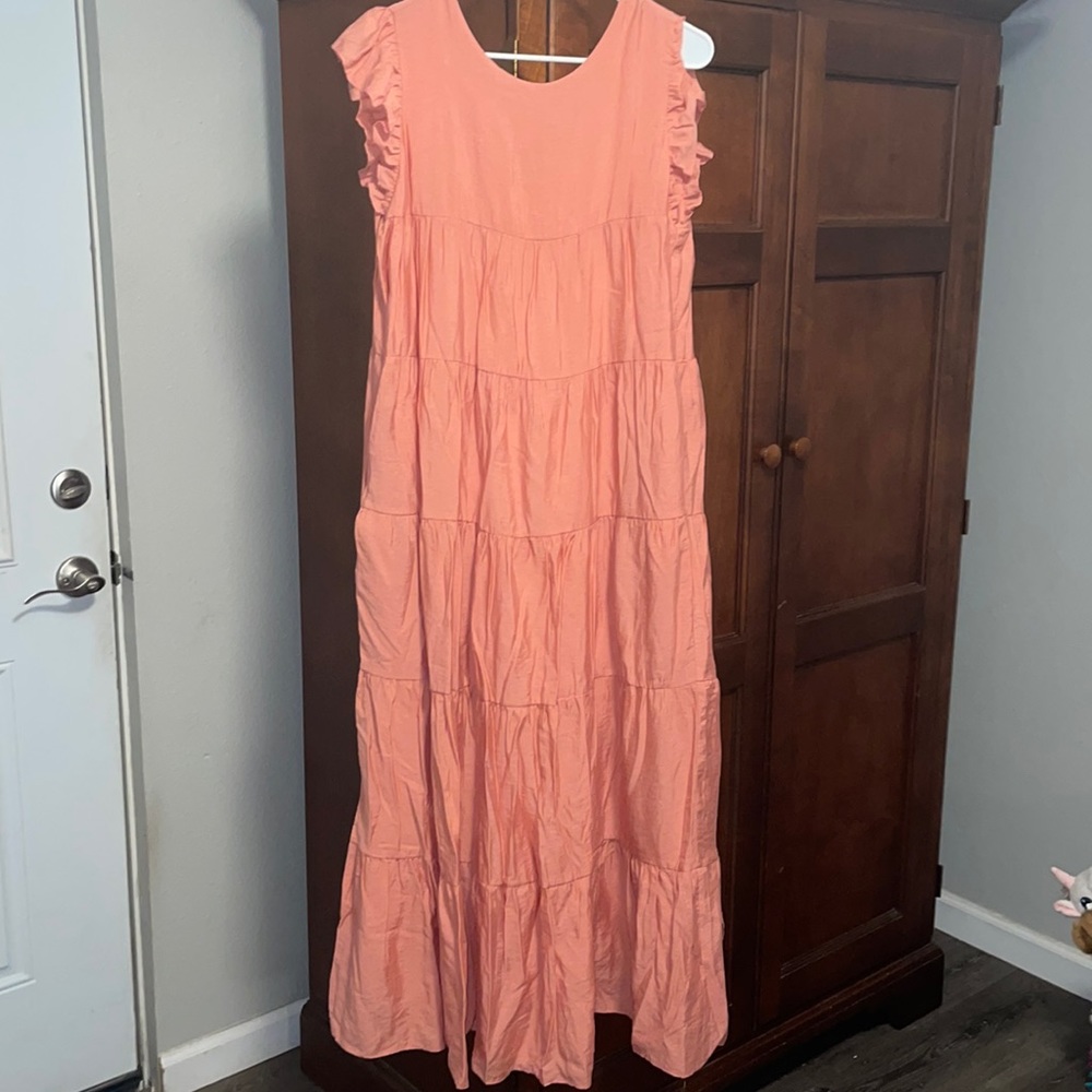 Vici Collection (la ven) pink/peach maxi dress. Size M